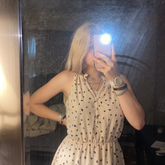 Dress - Picture 6 of 8